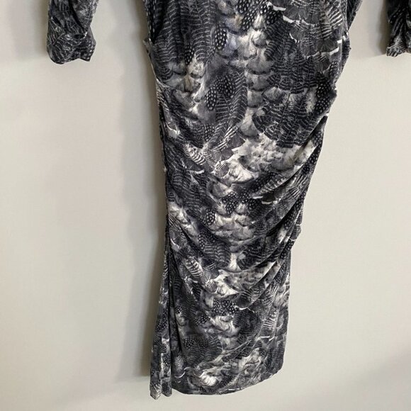 Lysse Scrunch Bodycon Dress Womens Small S Gray Feather Print - Picture 3 of 8